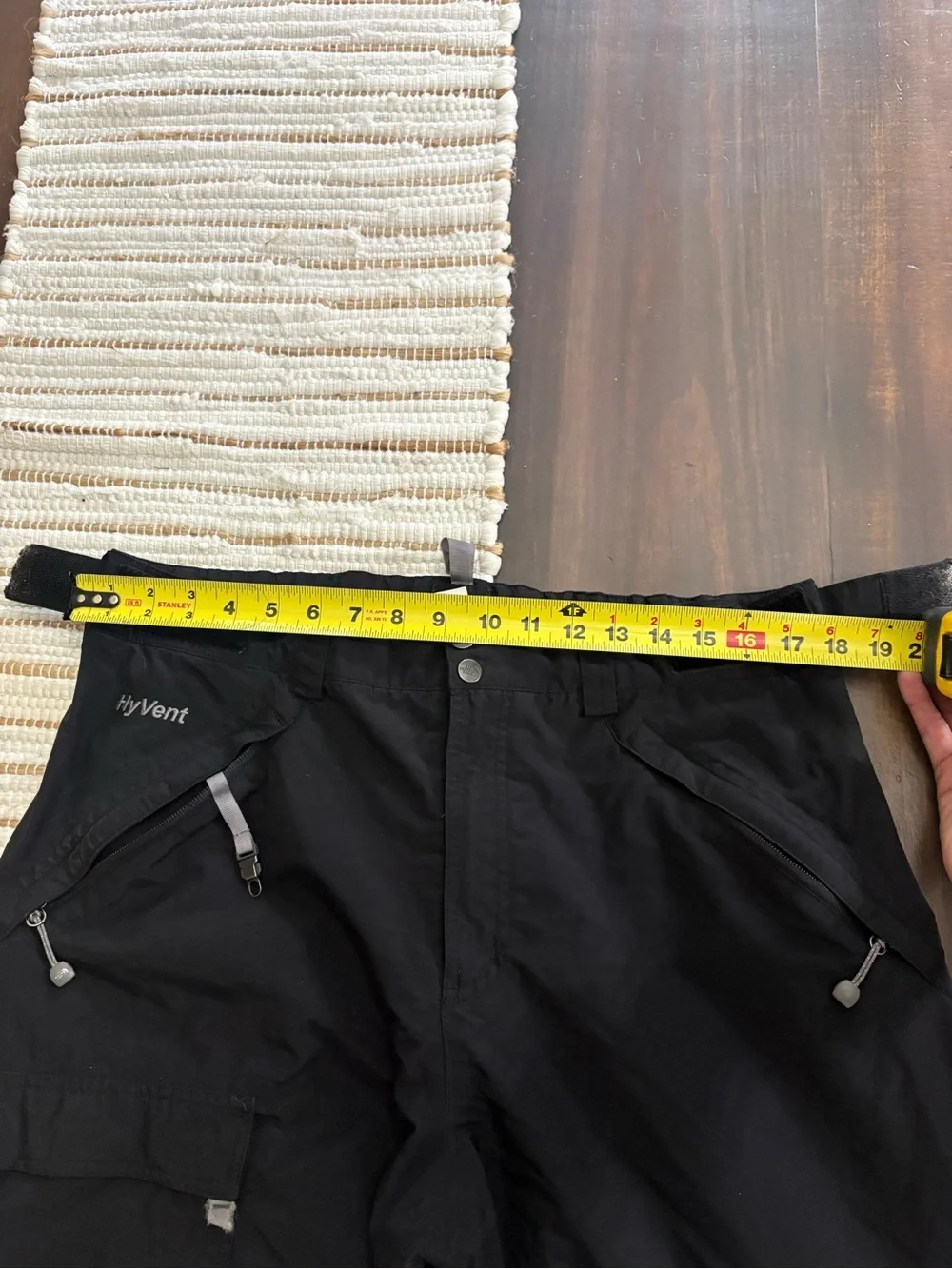 The North Face Hyvent snow/ski pants